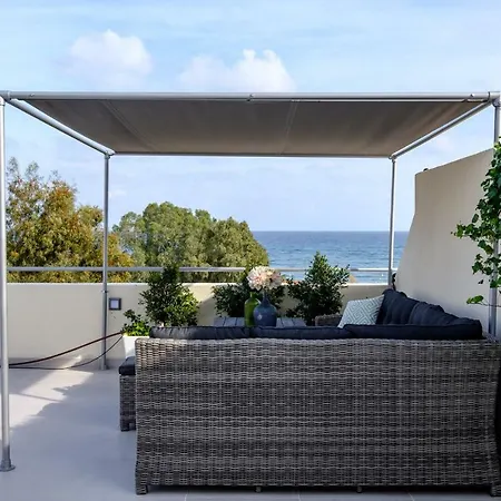 The Coral Penthouse 아파트 라르나카