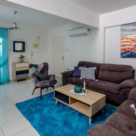 The Coral Penthouse 라르나카