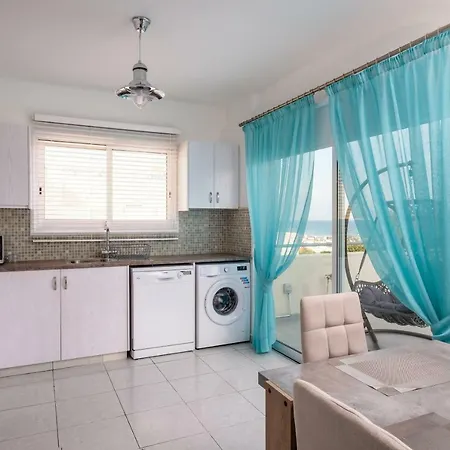 The Coral Penthouse * لارنكا